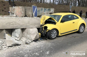 Количество смертей на дорогах Украины уменьшилась почти на 20%