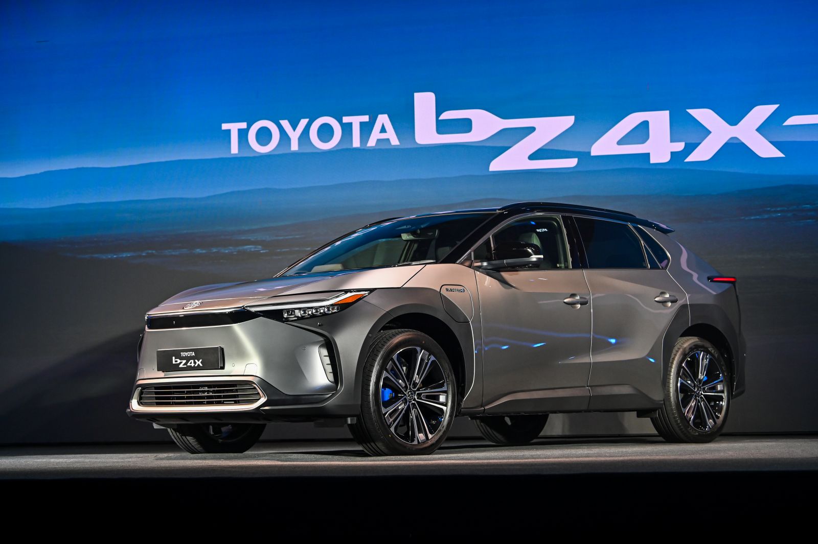 Toyota отзывает новые автомобили в 2023