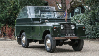 Авто королевы Елизаветы ІІ было продано на аукционе Bonhams